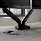 Braccio regolabile per due monitor con porta USB di Bush Business Furniture