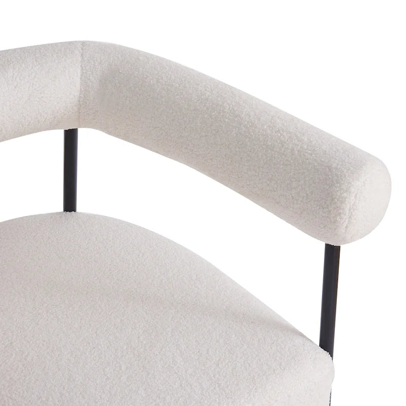 Poltrona d'accento moderna rivestita in tessuto Bouclé, poltrona curva con struttura in metallo nero