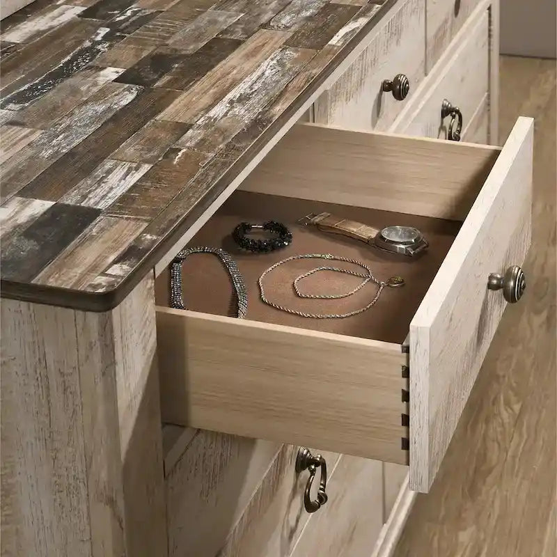Set da camera da letto Imerland in finitura bianco lavato contemporaneo con letto a slitta, comò, specchio, due comodini